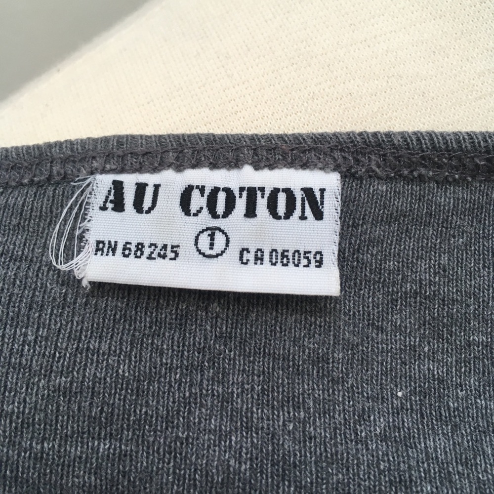 Gray t-shirt - Picture 3 of 3